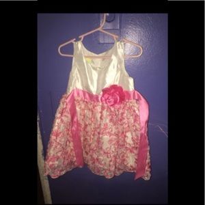 White and pink flower dress